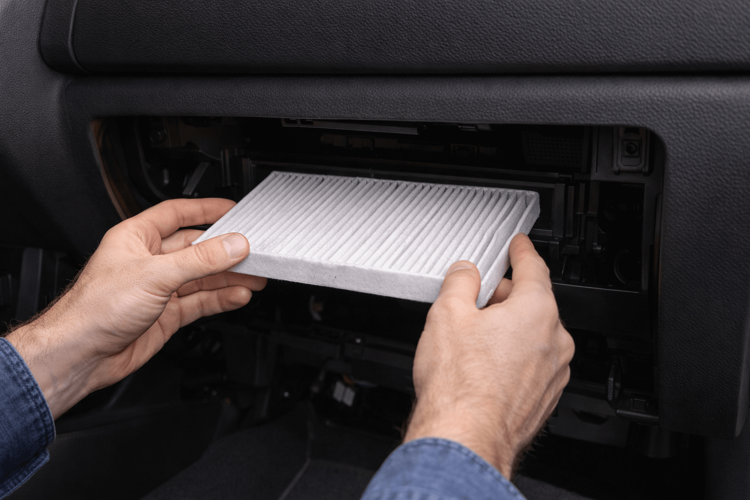 Installing a new cabin air filter